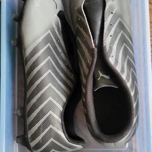 Puma Black and Gray Chevron Cleats